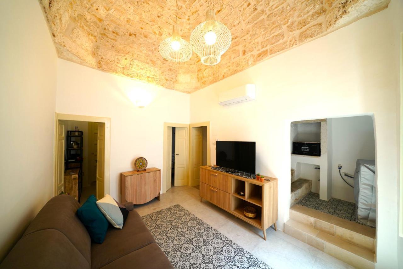 Domus Lapis - Con Terrazza Panoramica Villa Ostuni Exterior photo